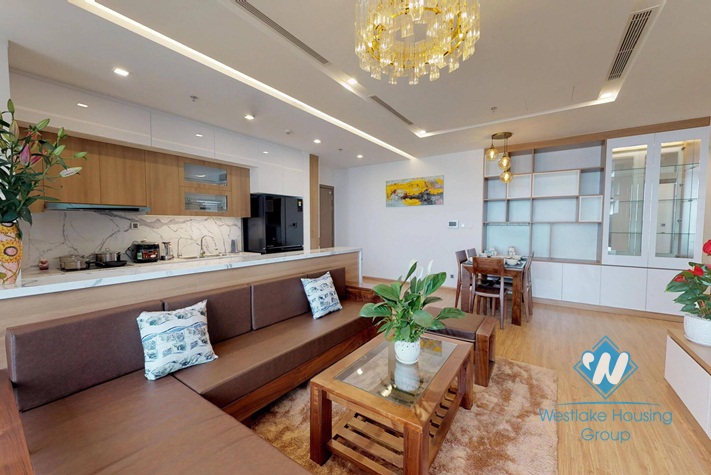 Beautiful high floor apartment for rent in Vinhome Metropolis, Lieu Giai street, Ha Noi